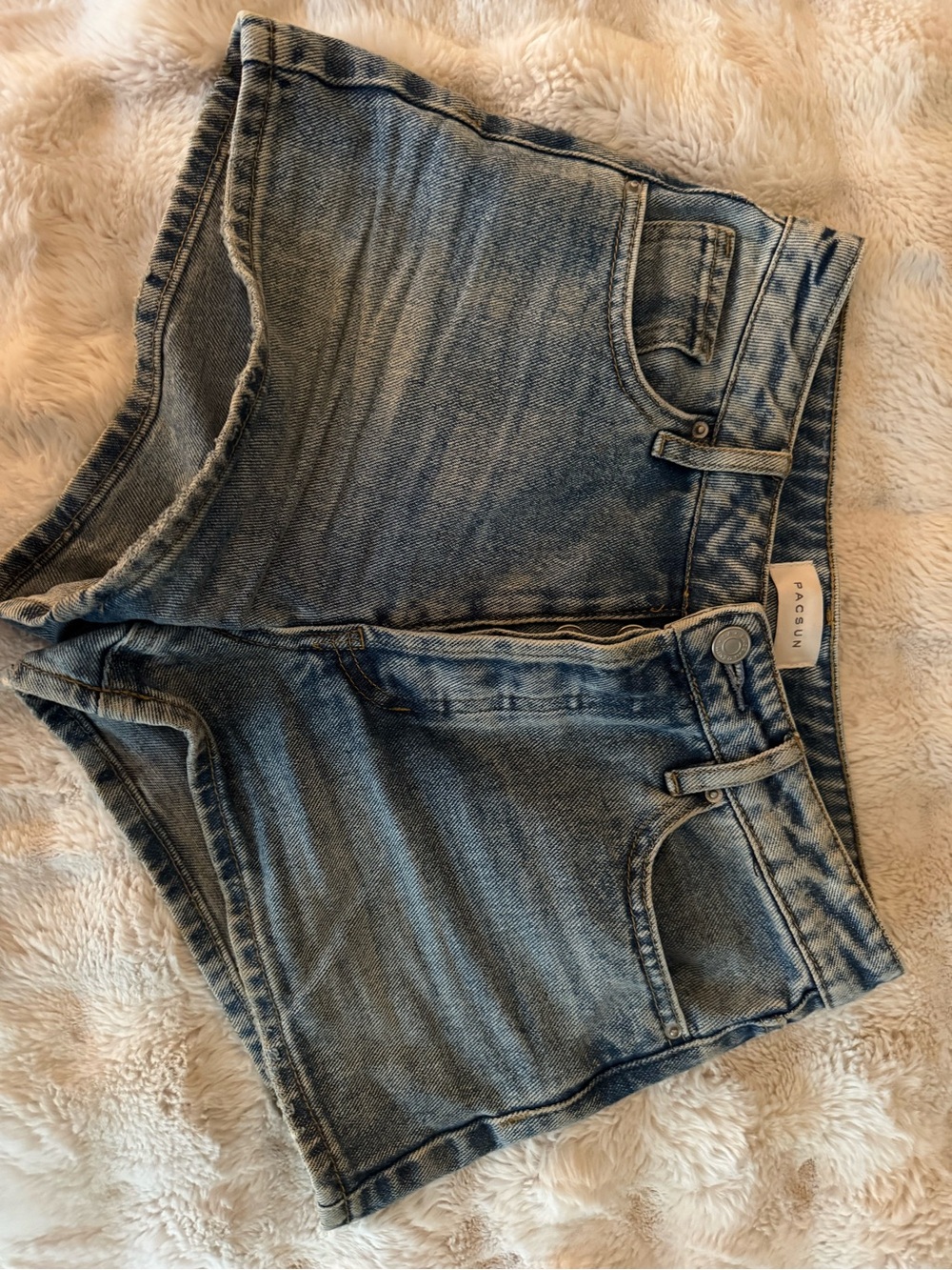 PacSun Women's Medium Wash Denim Cutoff Shorts